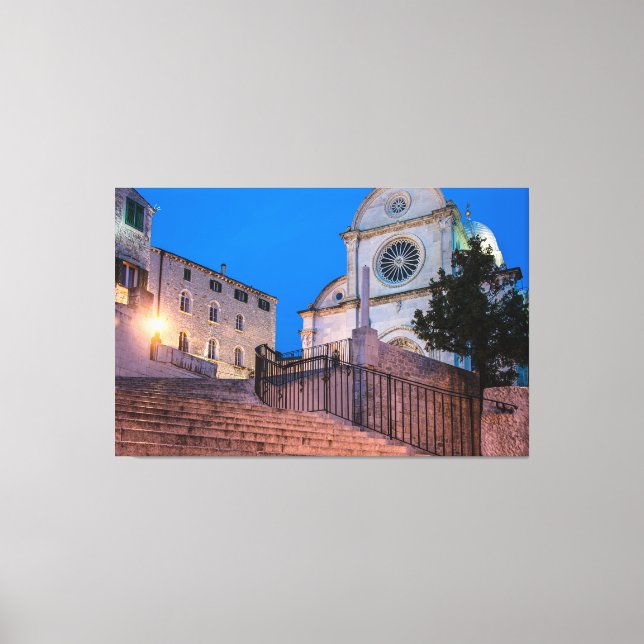 Nachtblick auf Treppe und Kirche in Split, Kroatie Leinwanddruck (Vorderseite)