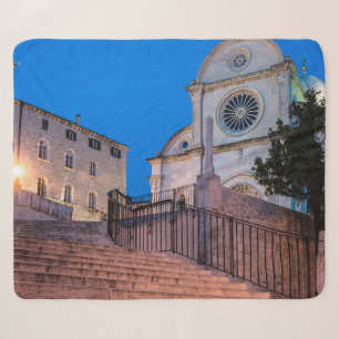 Nachtblick auf Treppe und Kirche in Split, Kroatie Sherpadecke