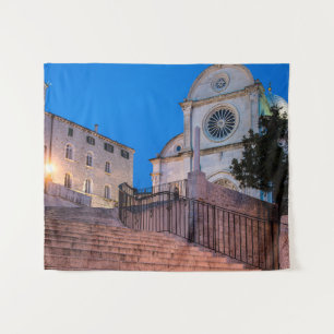 Nachtblick auf Treppe und Kirche in Split, Kroatie Wandteppich