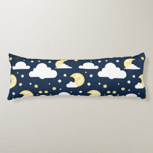 Nachthimmel mit Sternen, Mond und Wolken Seitenschläferkissen