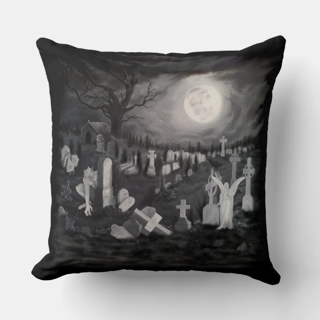 Nachts am Friedhof - Engel mit dem Teufel Kissen (Vorderseite)