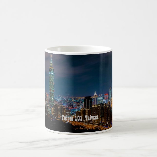 Nachtszene von Taipeh 101, Taiwan Kaffeetasse (Mittel)