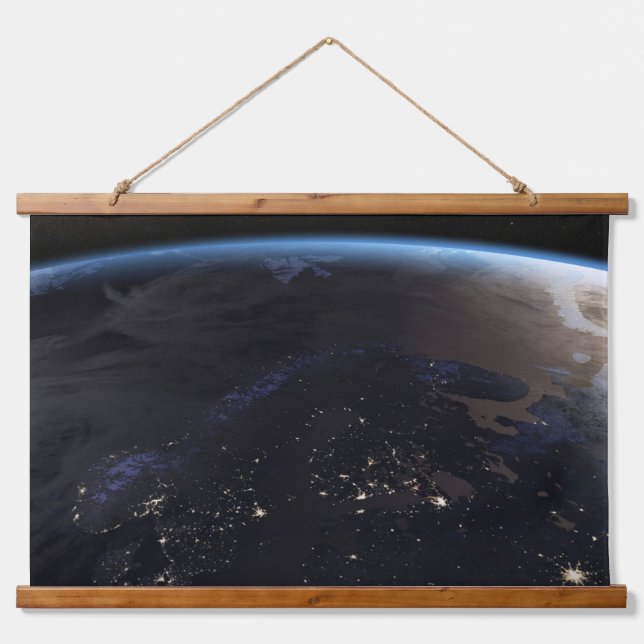 Nachtzeit in Nordeuropa Wandteppich Mit Holzrahmen (Vorne)