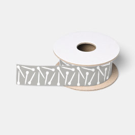 Nadeln für den weißen Maker Satinband