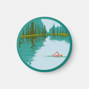 Nage en eau libre dans un aimant de lac forestier