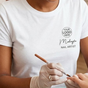 Nagelsalon-Geschäft Logo-Schrift Mitarbeitername  T-Shirt