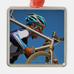 Nah oben von Mann cyclocross Laufen Silbernes Ornament