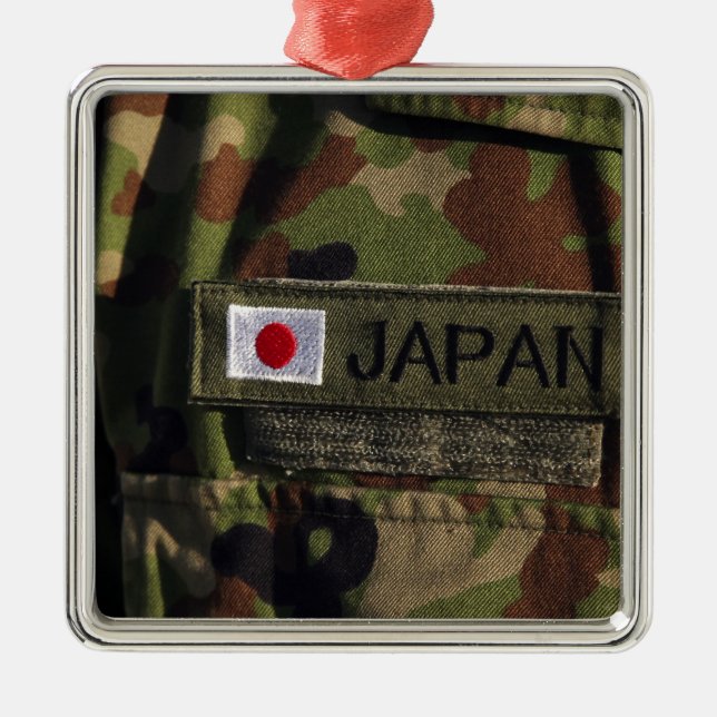 Nah-up-Ansicht 2 Silbernes Ornament (Vorne)