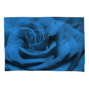 Nah-up blaue rote Rose, Makro-Schönheit. Kissenbezug