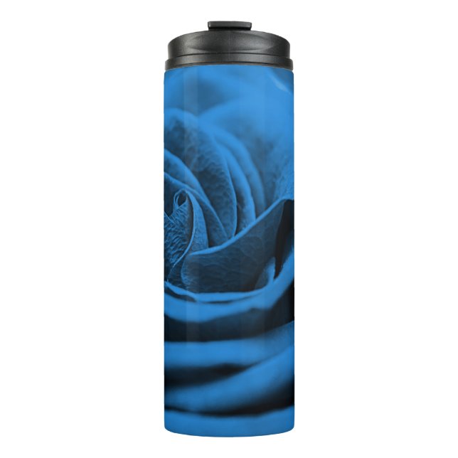 Nah-up blaue rote Rose, Makro-Schönheit. Thermosbecher (Vorderseite)