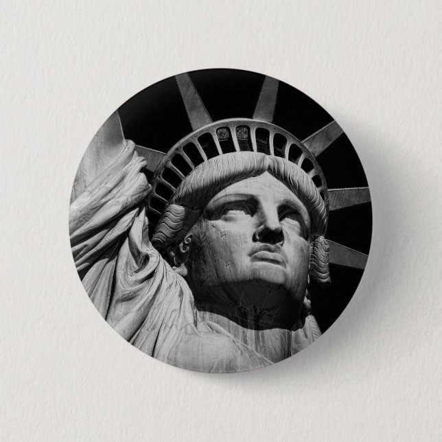 Nah-up-Schwarz-weiße Freiheitsstatue New York Button (Vorderseite)