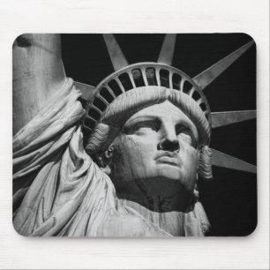 Nah-up-Schwarz-weiße Freiheitsstatue New York Mousepad