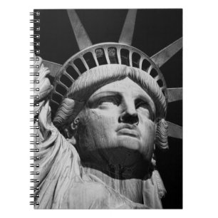 Nah-up-Schwarz-weiße Freiheitsstatue New York Notizblock
