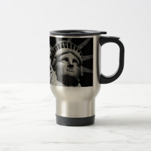 Nah-up-Schwarz-weiße Freiheitsstatue New York Reisebecher