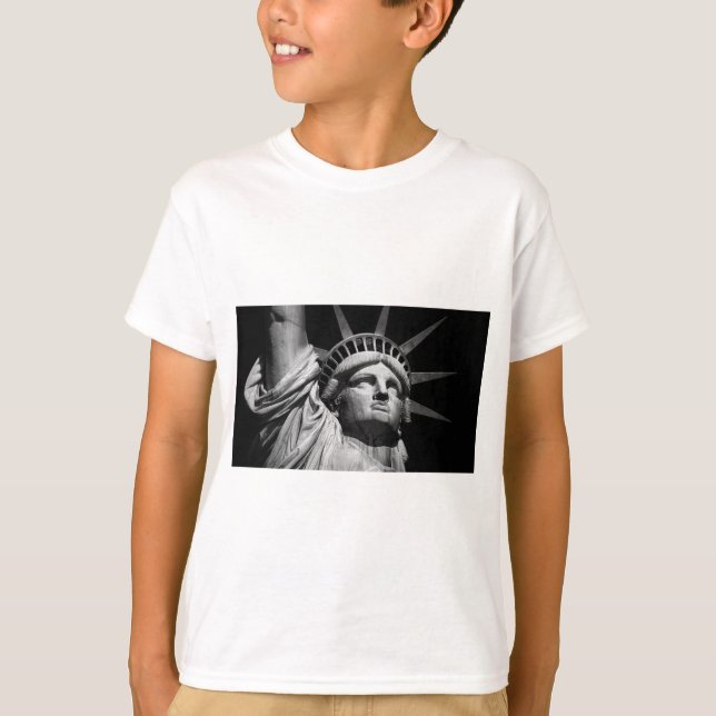 Nah-up-Schwarz-weiße Freiheitsstatue New York T-Shirt (Vorderseite)