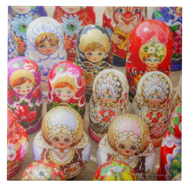 Nahaufnahme der traditionellen russischen fliese (Vorderseite)
