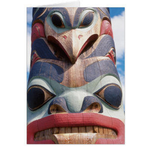 Nahaufnahme des Totempfahls in Sitka, Alaska, USA