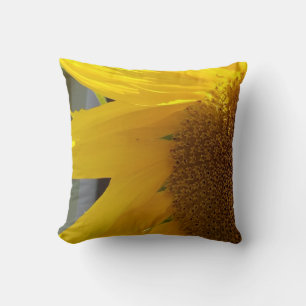 Nahaufnahme einer gelben Sonnenblume Kissen