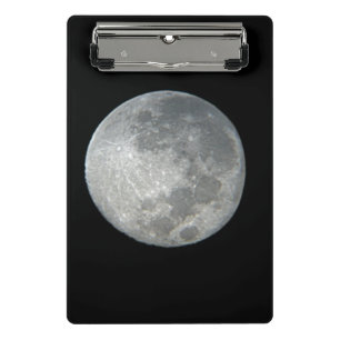 Nahaufnahme Vollmond im Nachthimmel. Fotografie Mini Klemmbrett