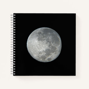 Nahaufnahme Vollmond im Nachthimmel. Fotografie Notizbuch