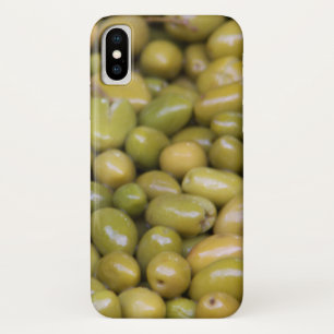 Nahaufnahme von grünen Oliven iPhone X Hülle