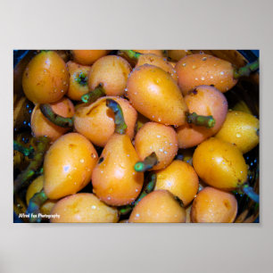 Nahaufnahme von Loquat-Frucht Poster