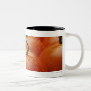 Nahaufnahme von Tomaten 2 Zweifarbige Tasse