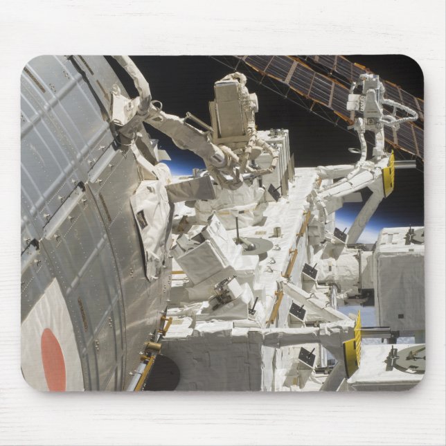 Nahe Darstellung der Komponenten Mousepad (Vorne)