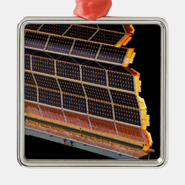 Nahe Darstellung der Solaranlagen Silbernes Ornament (Vorne)