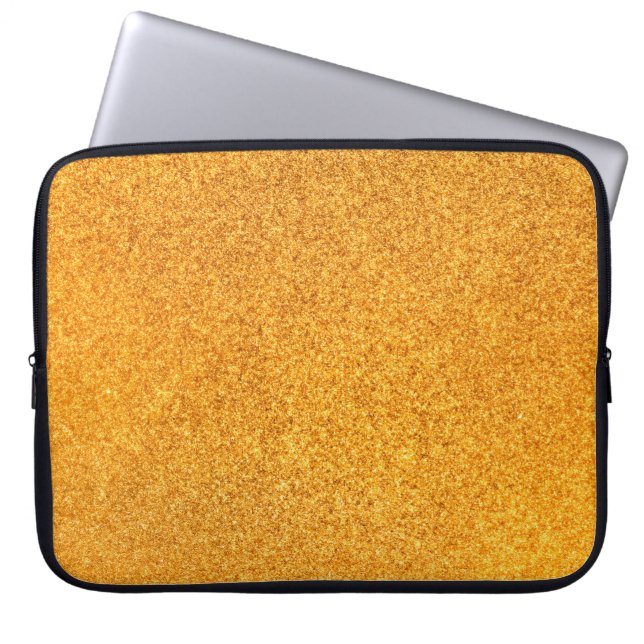 Nahe der goldmatten Metallstruktur. Shiny Metal Laptopschutzhülle (Vorderseite)