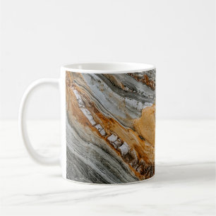 Nahe Fotografie von grauen und orangefarbenen Stei Kaffeetasse
