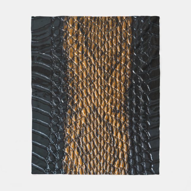 Nahe schwarze Schlangenhautextur Fleecedecke (Vorderseite)