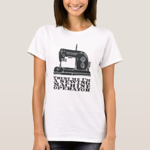Nähen - Vertraue mir, dass ich ein Nähmaschinenbet T-Shirt