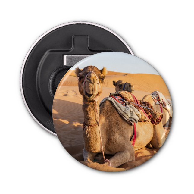 Naher Aufstieg auf Camel in der Oman-Wüste Flaschenöffner (Vorderseite)