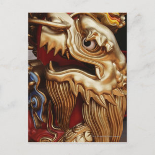 Naher Golddrache auf der Tempelsäule Postkarte