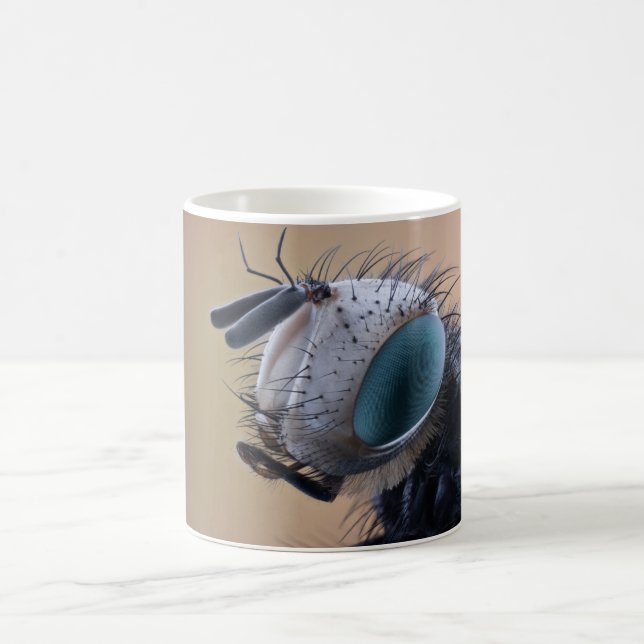 Naher Insektenkopf Kaffeetasse (Mittel)
