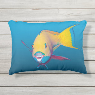 Naher Papageienfisch! Gradient-blauer Hintergrund Kissen Für Draußen