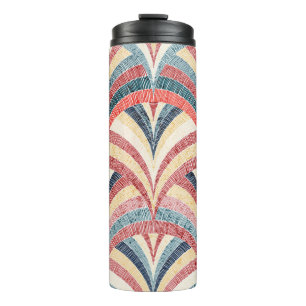 Nahtlos besticktes Muster. Wavy böhmischer Druck. Thermosbecher