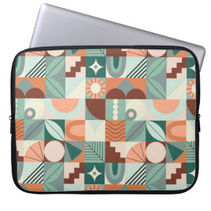 Nahtlos geometrisches, abstraktes Mosaikmuster. Laptopschutzhülle