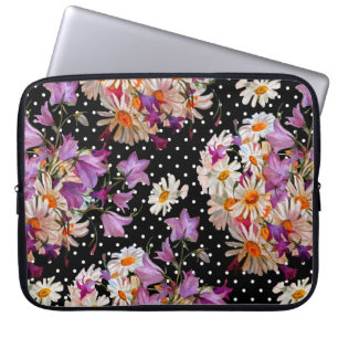 Nahtlose Blumenmuster. Bouquet wild lebender Blume Laptopschutzhülle