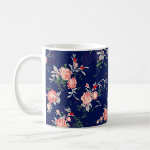 Nahtlose Blütendesignblume, abstrakt, blumenreich, Kaffeetasse