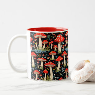 Nahtlose Cocktecore-Mushroom-Blume Zweifarbige Tasse