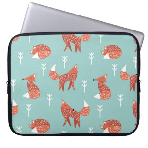 Nahtlose Darstellung mit niedlichem Orangenfuchs Laptopschutzhülle