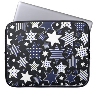 Nahtloser Musterhintergrund mit stilisierter Stars Laptopschutzhülle