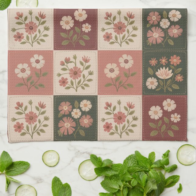 Nahtloser Rustikaler Blumenpatchwork Geschirrtuch (Gefaltet)