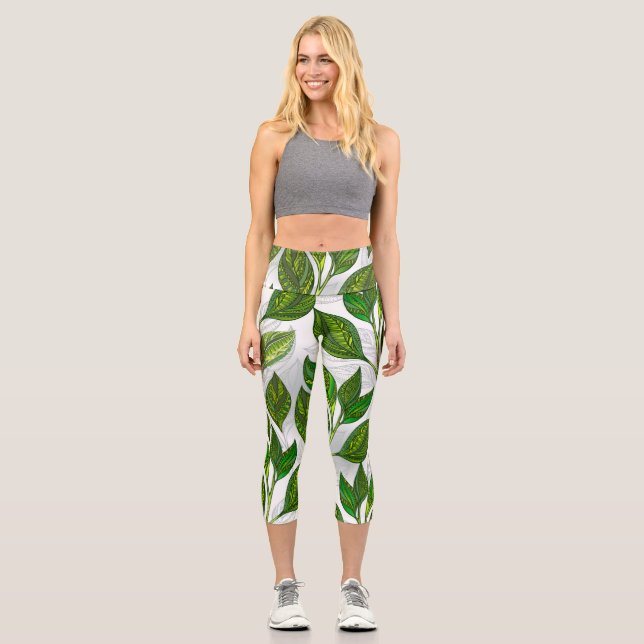 Nahtloses Muster mit Blätter aus grünem Tee Capri Leggings (Vorderseite)