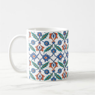 Nahtloses Muster mit blumengeschmückten Ornamenten Kaffeetasse