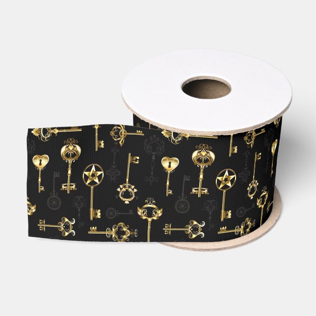 Nahtloses Muster mit Golden Keys Ripsband (Spule)