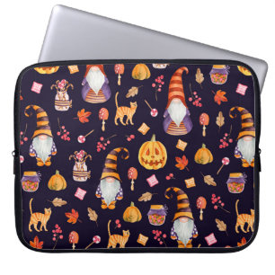 Nahtloses Muster mit Vintagen Halloween-Elementen. Laptopschutzhülle