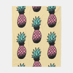 Nahtloses Muster niedlicher handgezogener Ananas Fleecedecke